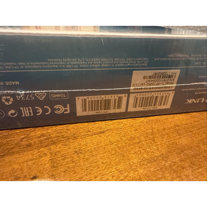 TP-LINK TL-SF1005D 5-Port 10/100Mbps Desktop Ethernet Switch - BRAND NEW