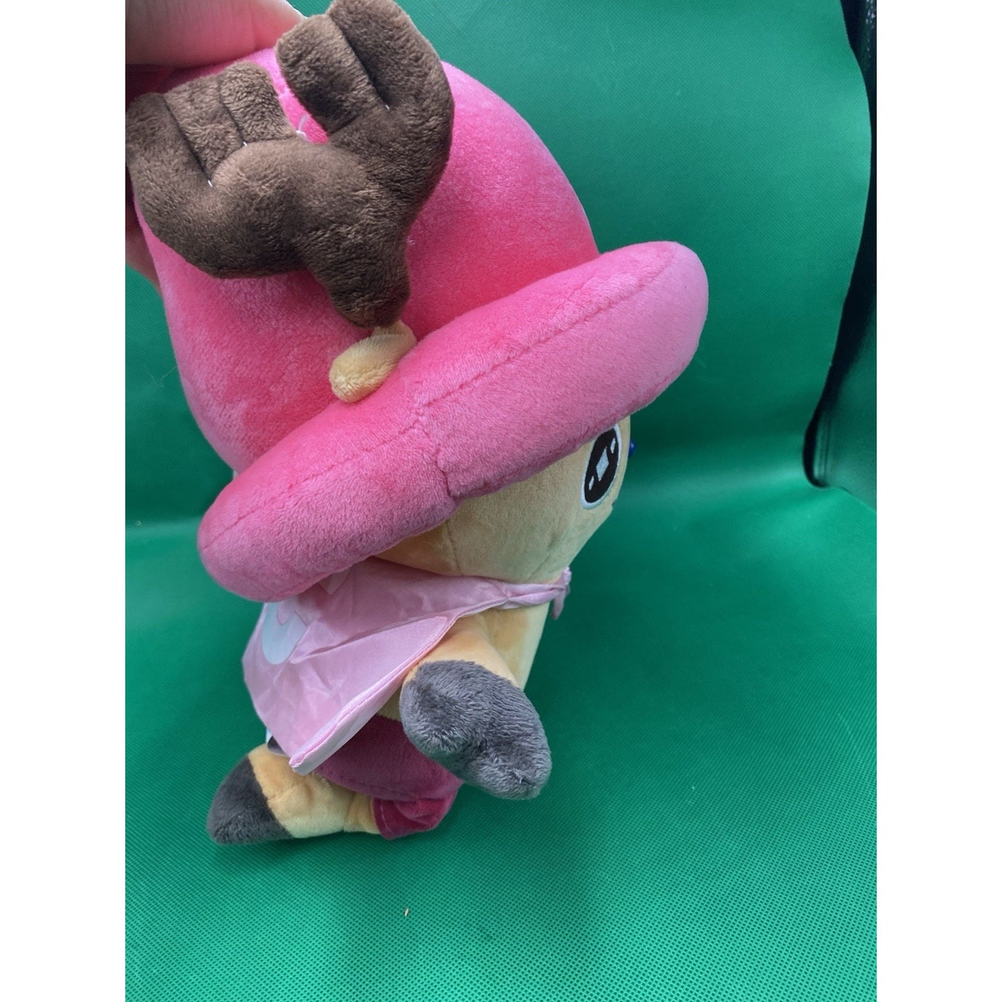 One Piece 18 inch Pink Hat Chopper Big Plush Round1 Exclusive