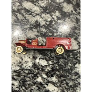 Red 1919 Pirsch Model Die-cast Fire Truck 1:64 Scale 1999 Readers Digest