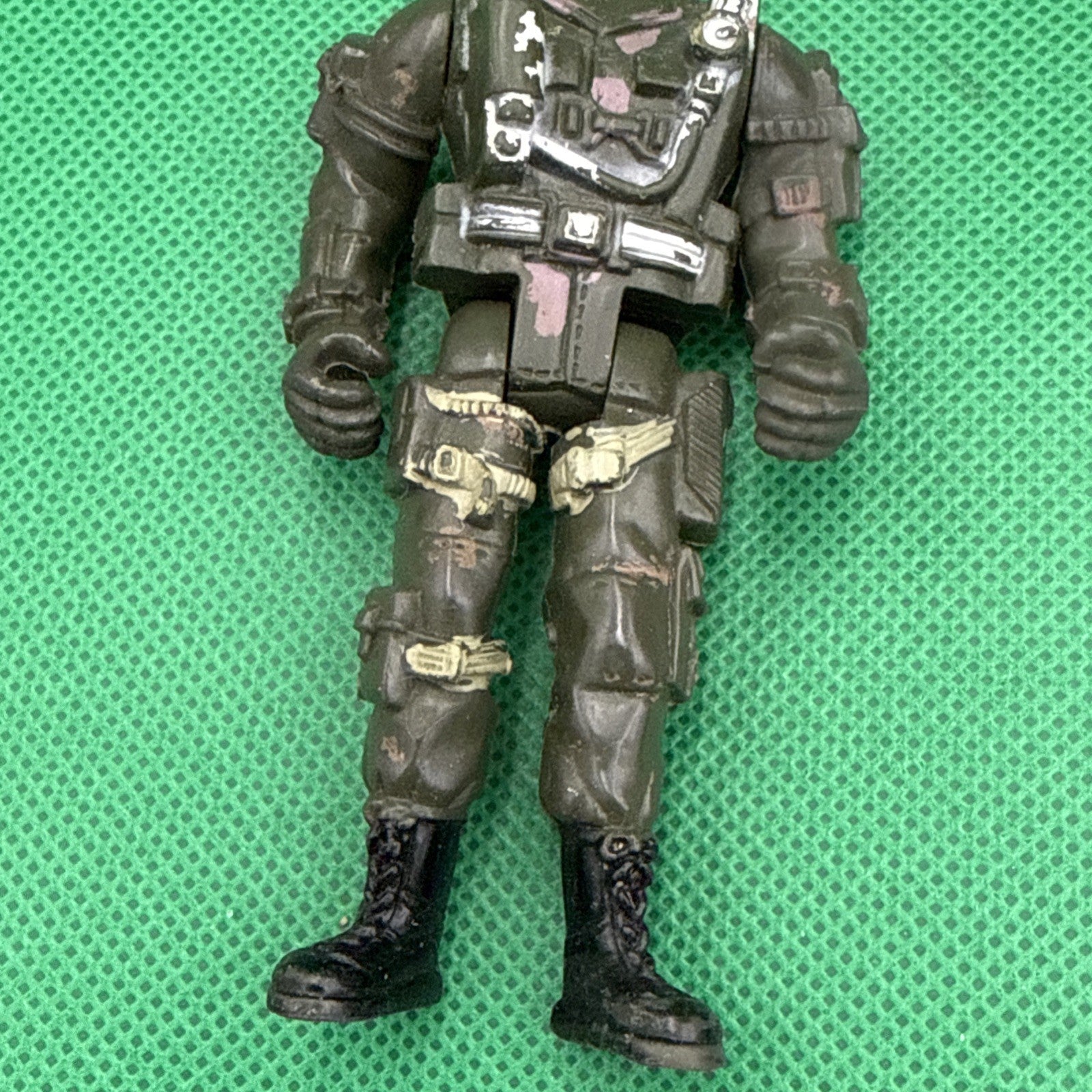 Action Figure 3.75" ARMY Camo Man Moveable Hole gripping Hands Unknown - toyscardscomics