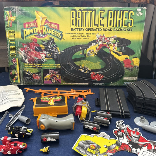 Mighty Morphin Power Rangers Battle Bikes Road Racing Set (Box & Instructions)