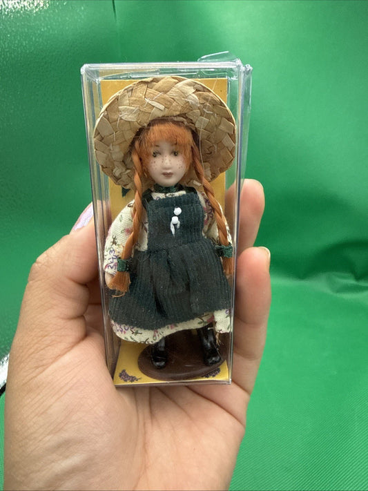 Anne of Green Gables Doll Figurine Ornament Collectable 3” W/Stand And Box - toyscardscomics