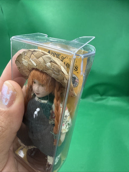 Anne of Green Gables Doll Figurine Ornament Collectable 3” W/Stand And Box - toyscardscomics
