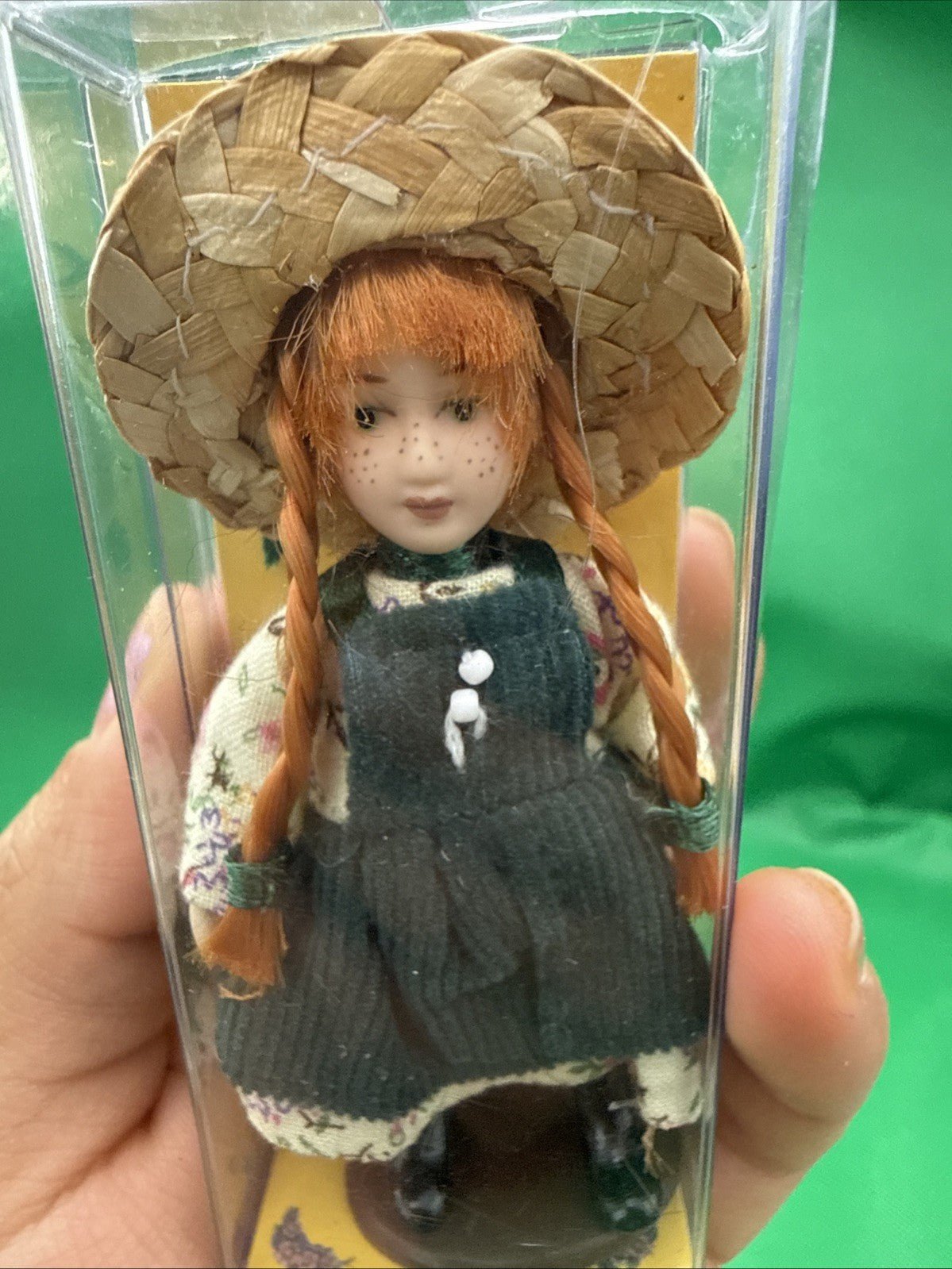 Anne of Green Gables Doll Figurine Ornament Collectable 3” W/Stand And Box - toyscardscomics