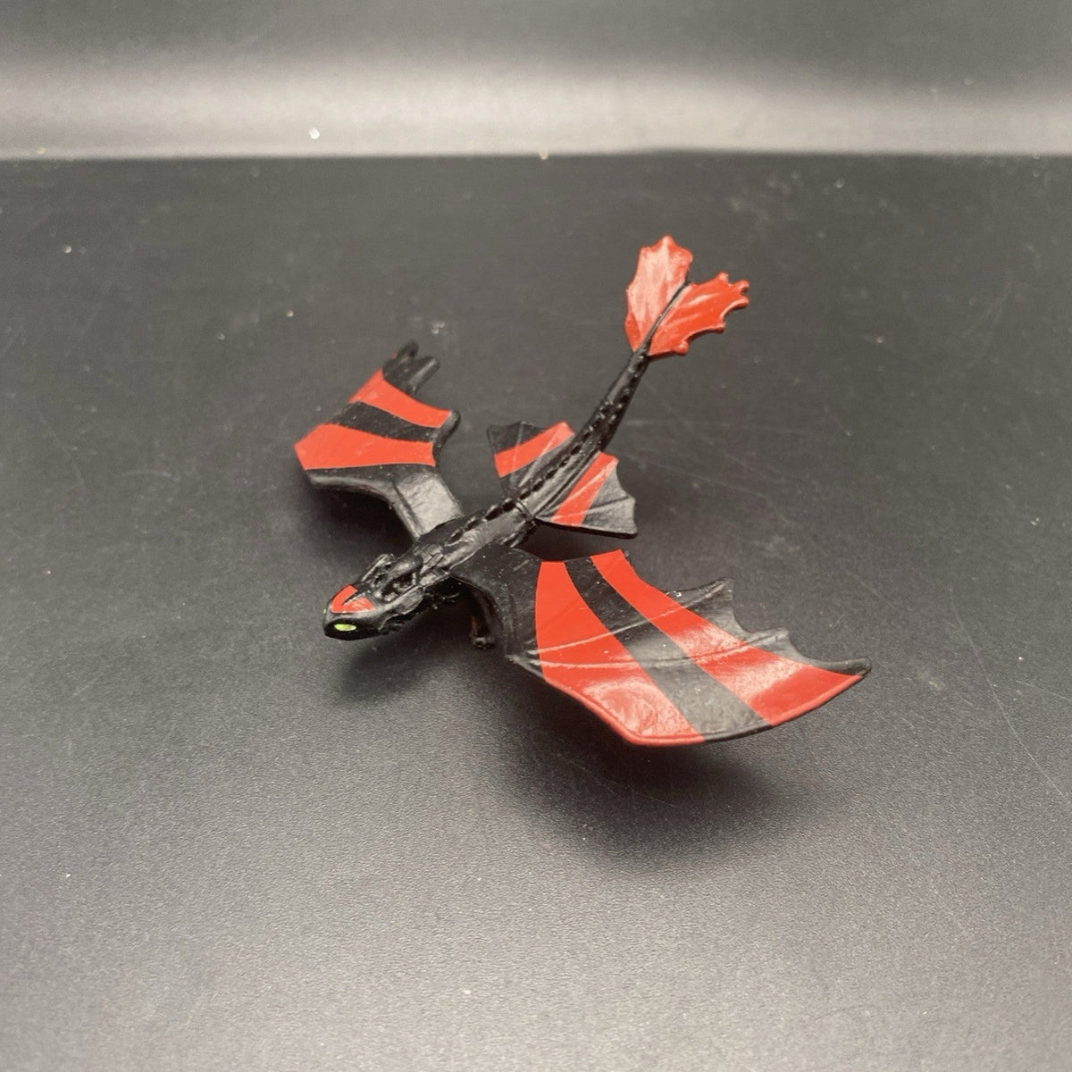How to Train Your Dragon: Race to Edge - 3" Mini Battle Dragon Toothless (Racer)