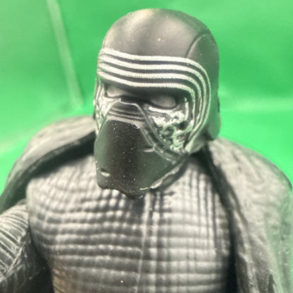 2016 Kylo Ren Star Wars Figure With Removable Cape and Lightsaber!