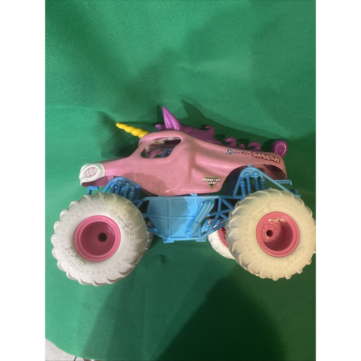 Monster Jam Sparkle Smash RC Truck w/ Remote Controller Pink White Purple Blue
