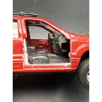 Diecast 2000 Jeep Grand Cherokee ~ 1/42 Scale ~ Red ~ MAISTO
