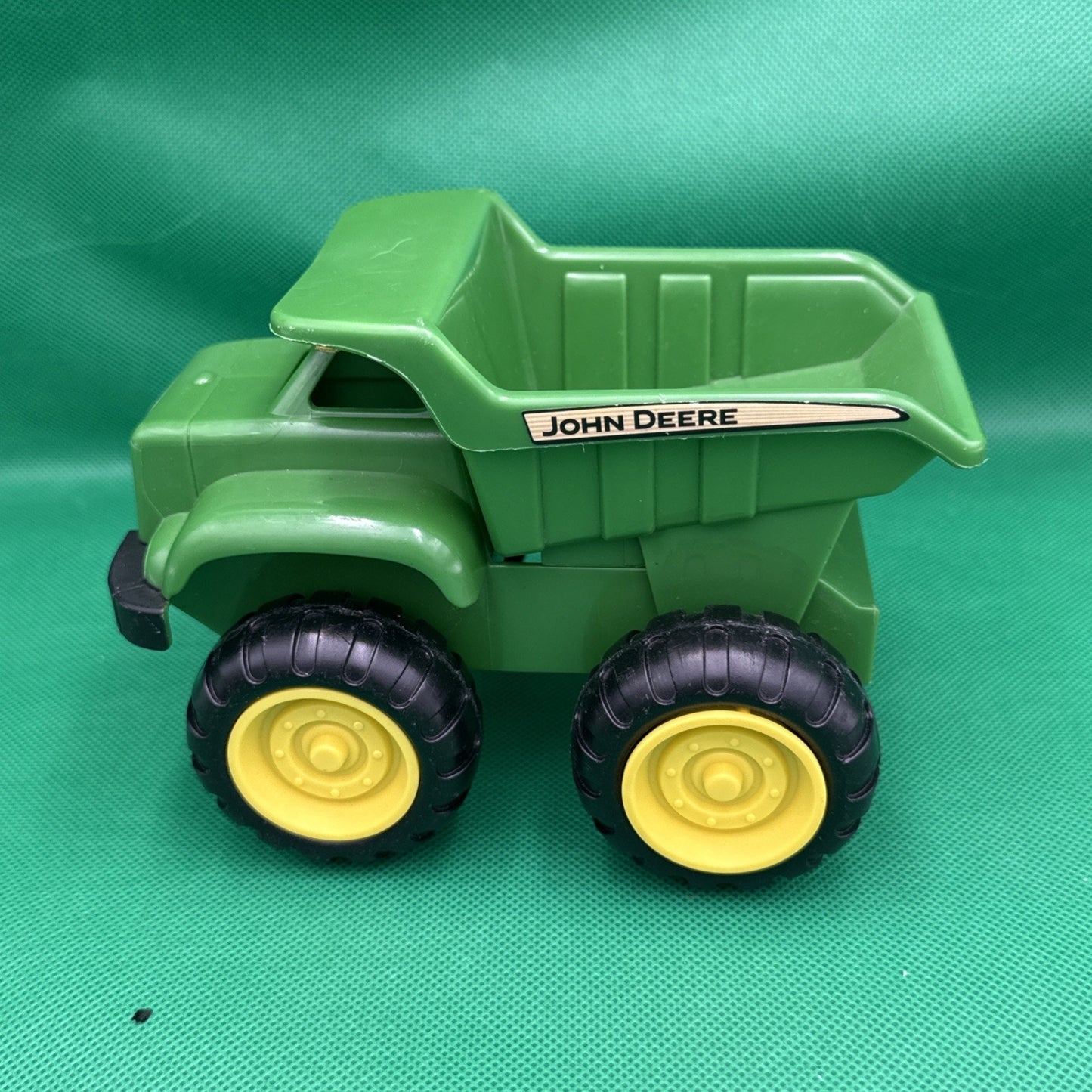 John Deere 6" Big Scoop Dump Truck Toy Green & Yellow Logo Kids Toy