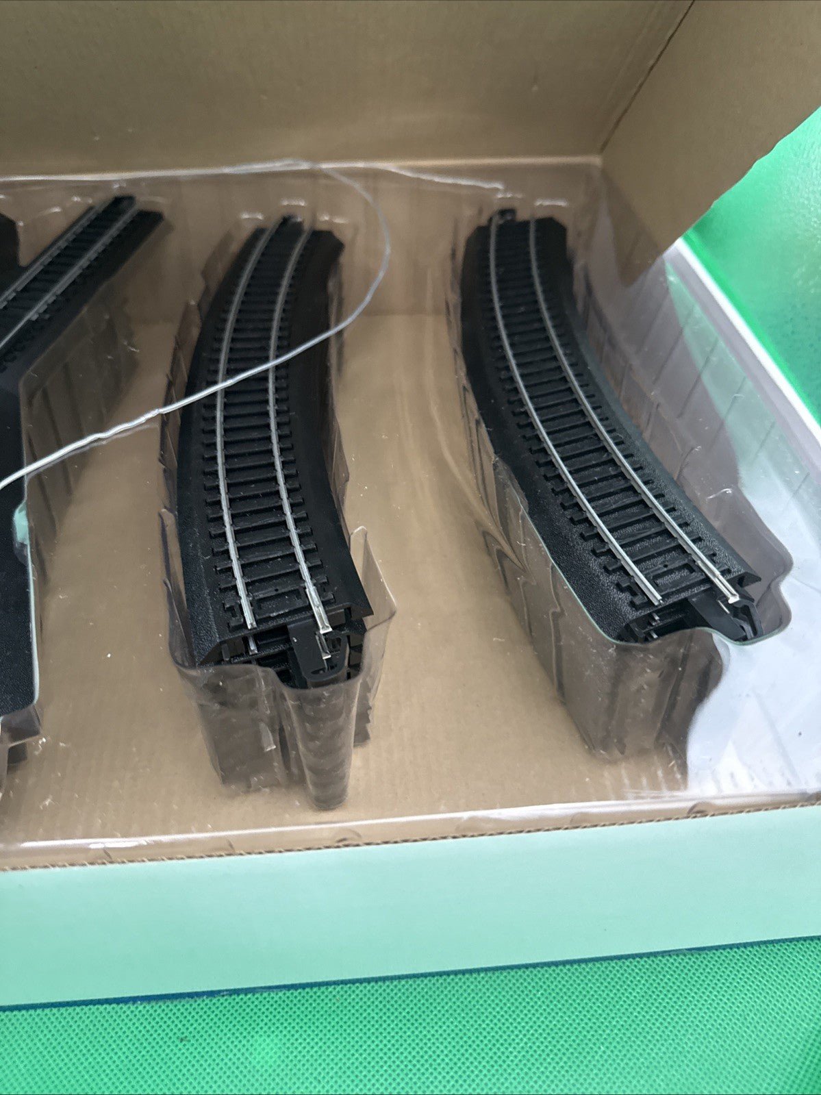 Bachmann HO Figure "8" E Z Track Steel Alloy Accessory Set - toyscardscomics