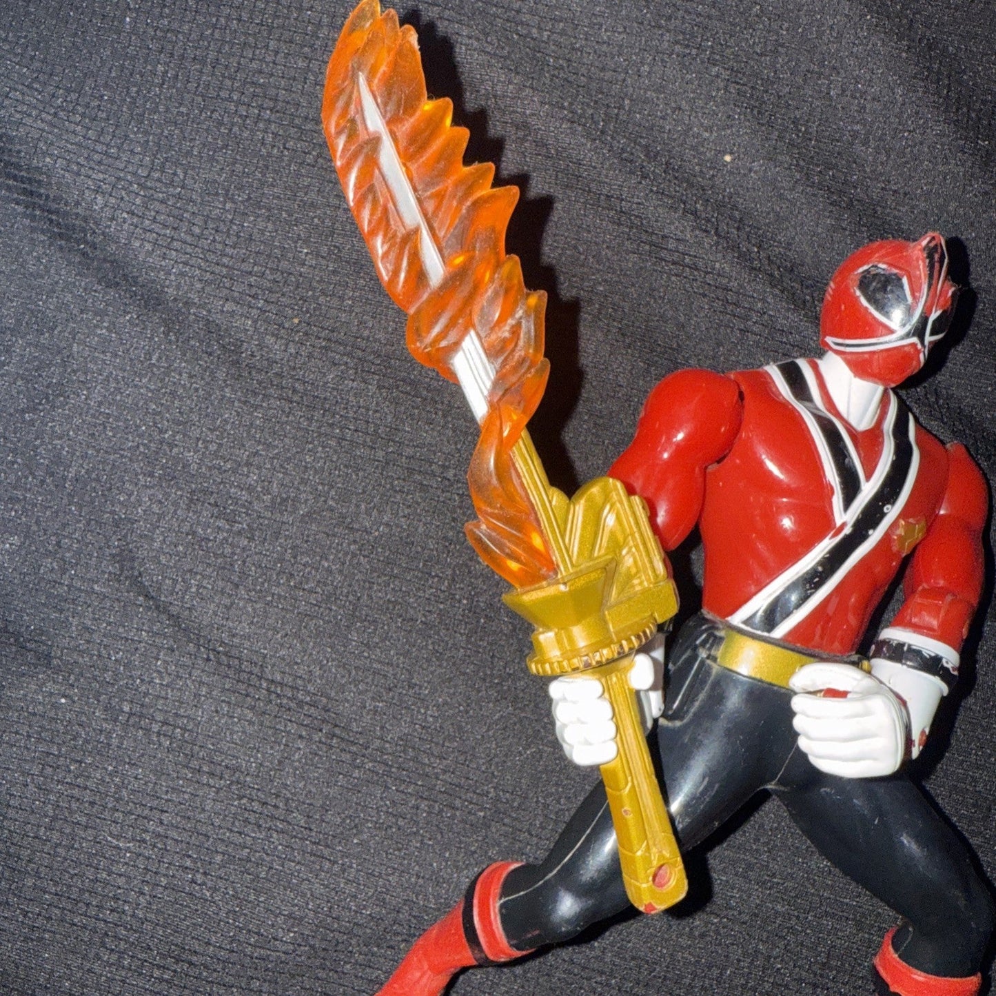 Bandai 2011 Power Rangers Super Samurai Red Ranger 6” Action Figure - toyscardscomics