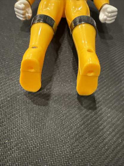 Bandai Power Rangers Dino Thunder Yellow Action Figure *Does Not Talk* [A5] - toyscardscomics