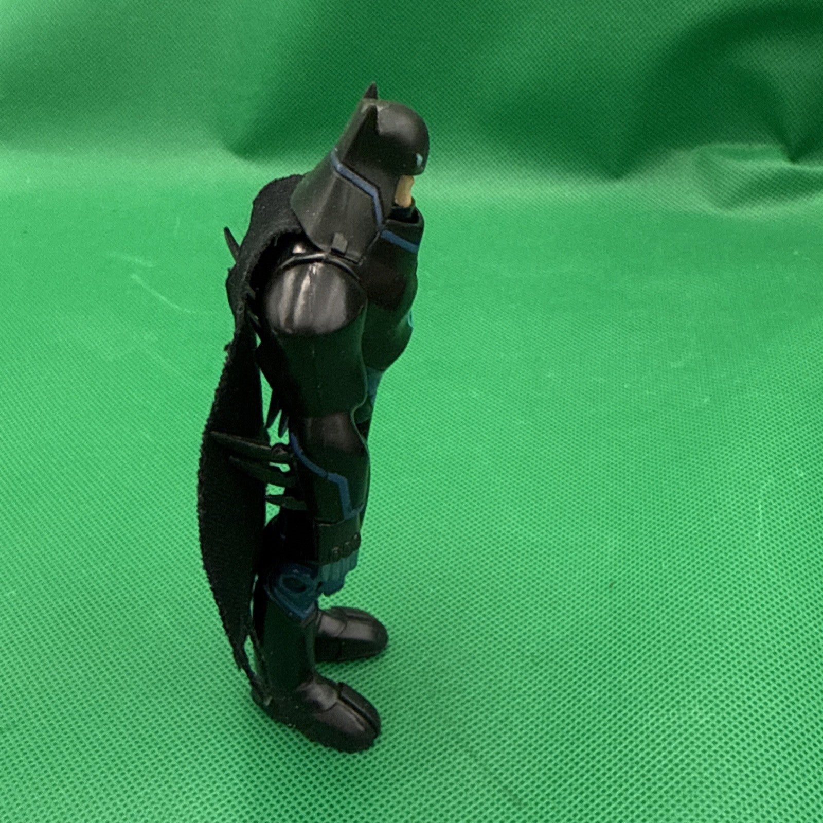 batman action figure - toyscardscomics