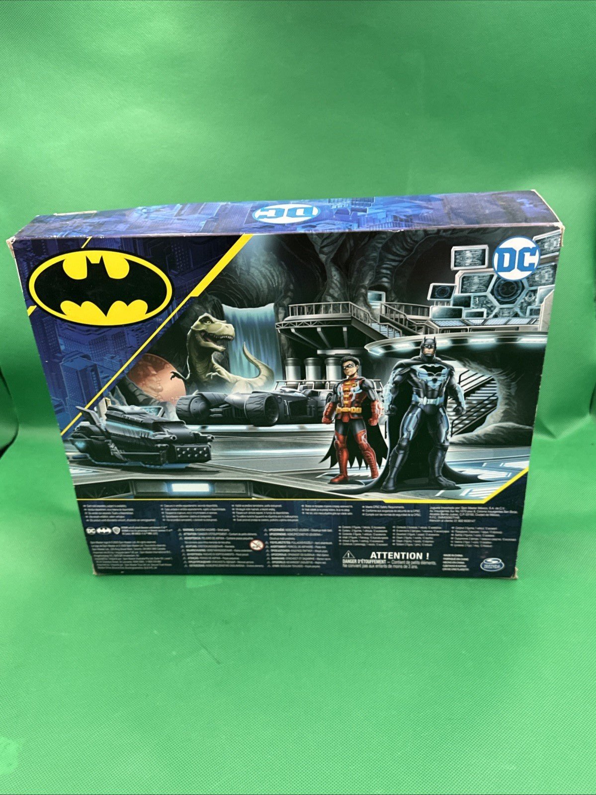 Batman moto - tank toy vehicle bane batman action figures DC Comics - toyscardscomics