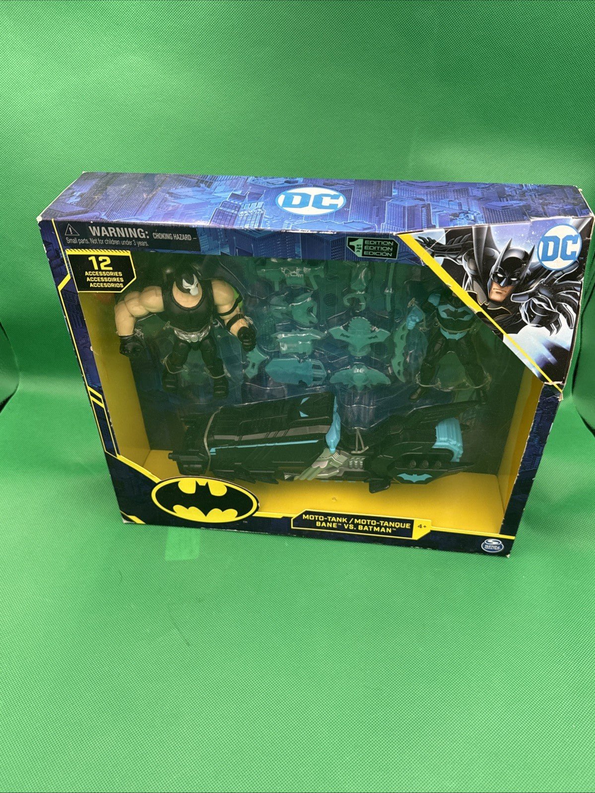Batman moto - tank toy vehicle bane batman action figures DC Comics - toyscardscomics