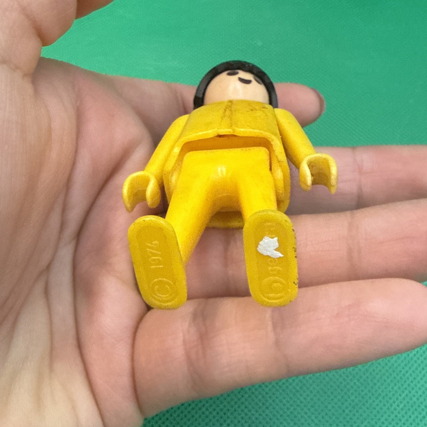 Playmobil VINTAGE 1974 geobra yellow replacement figure