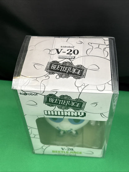 Beetlejuice Bhunny V - 20 Vinyl Figure by Kidrobot 4" NEW - toyscardscomics