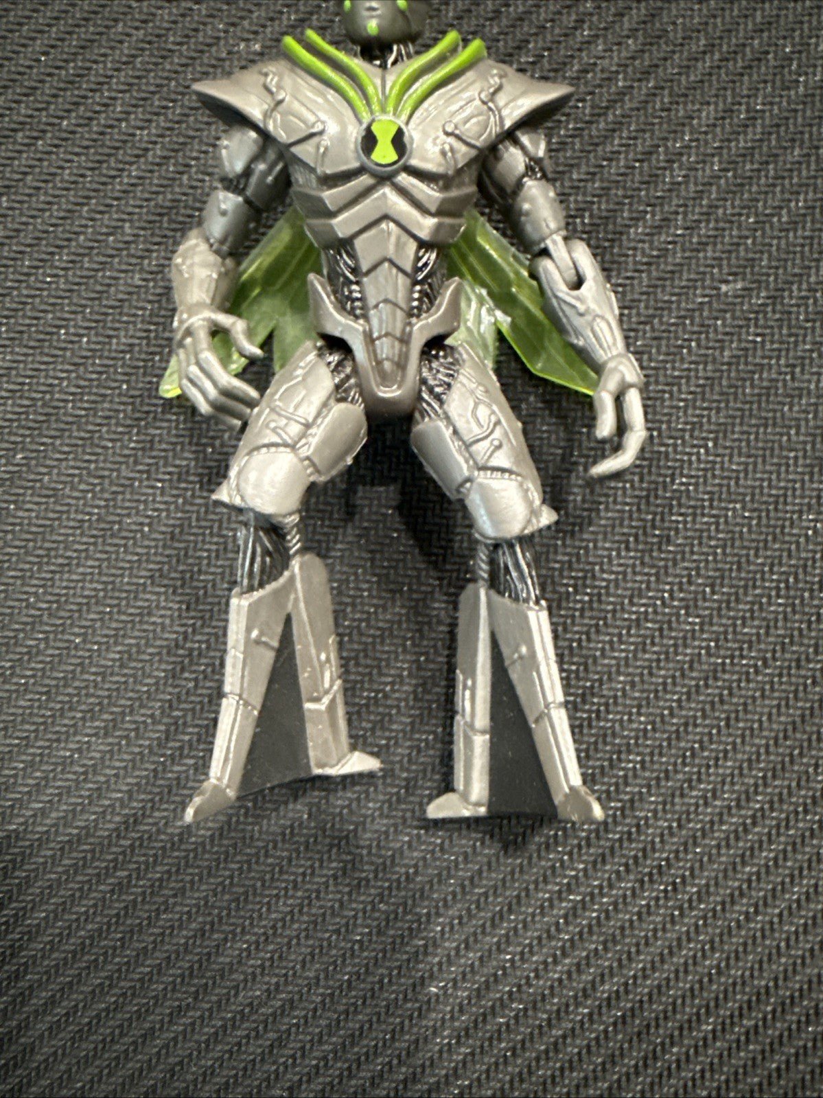 Ben 10 Ultimate ALIEN SWARM NANOMECH Action Figure 4" Cartoon Network Bandai 2 - toyscardscomics