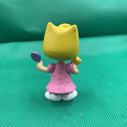 Charlie Brown Sally w/Doll & Brush Peanuts PVC Figure 3" Cake Topper