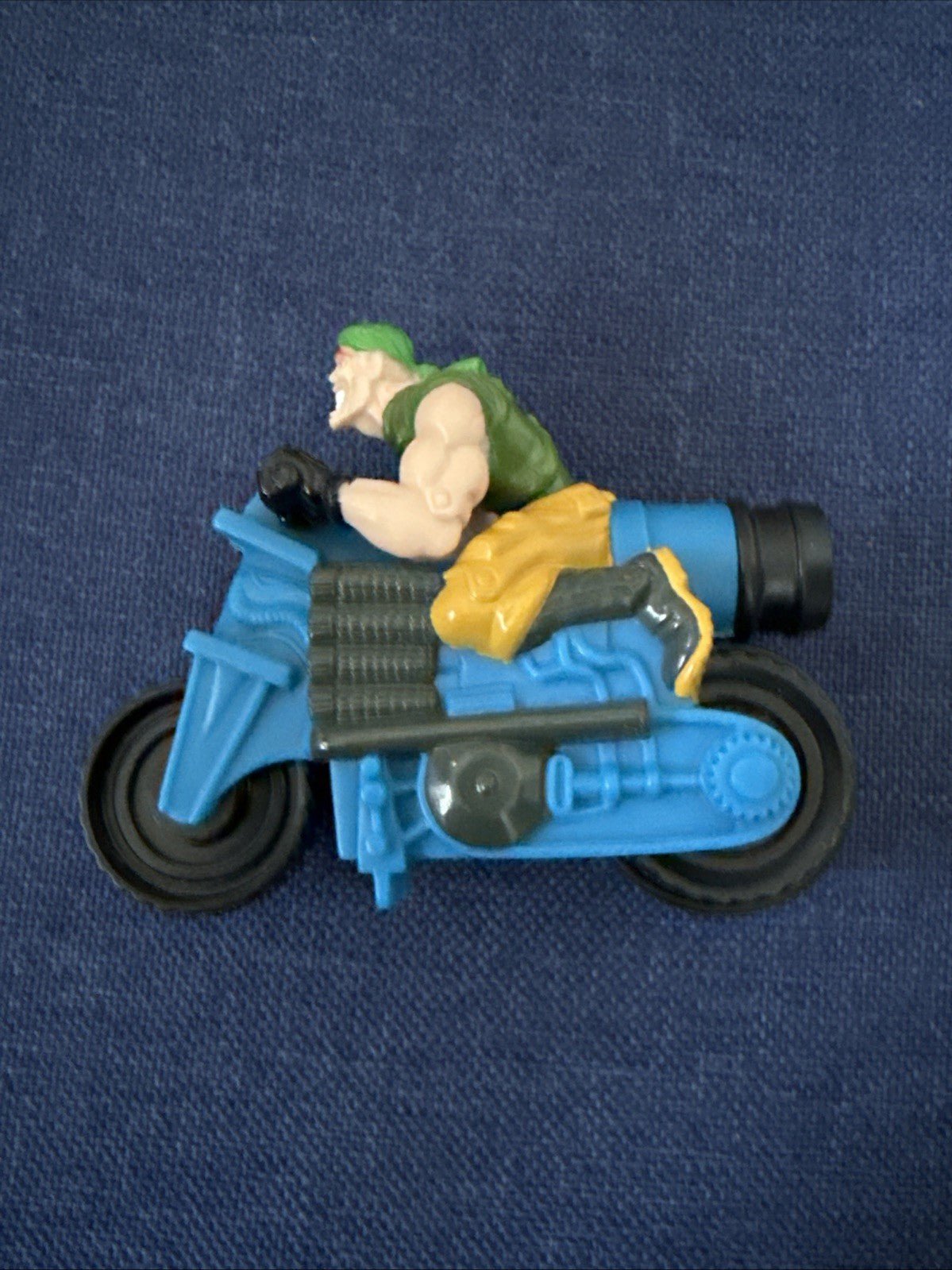 Burger King Kid's Meal Toy Small Soldiers 1998 Nick Nitro on Motorcycle - toyscardscomics