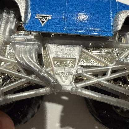 Hot Wheels Monster Jam Grave Digger The Legend Color Blue