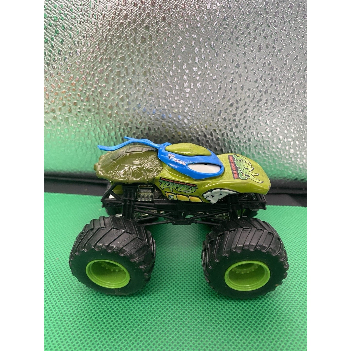 2009 Hot Wheels Monster Jam Flag Series Teenage Mutant Ninja Turtles Leonardo
