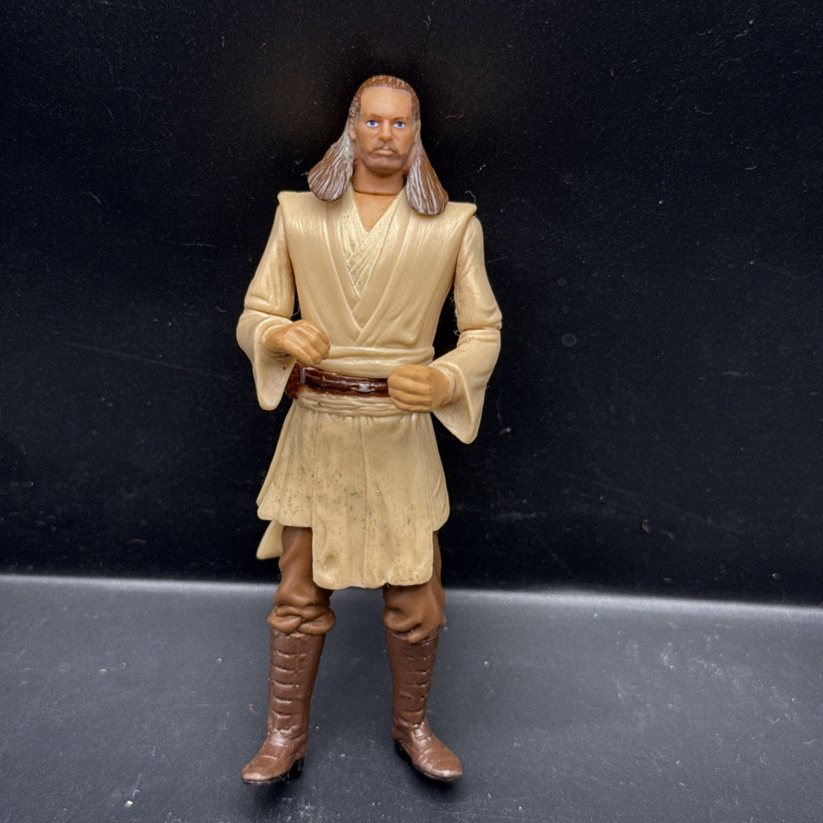 1998 Star Wars Episode 1: The Phantom Menace Qui Gon Jinn Action Figure Toy