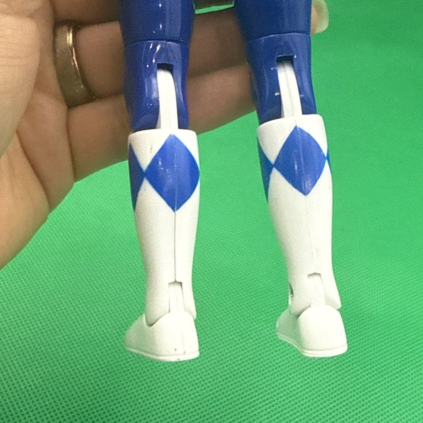Vintage 1993 Mighty Morphin Power Rangers 8" Action Figure Blue Ranger Bandai