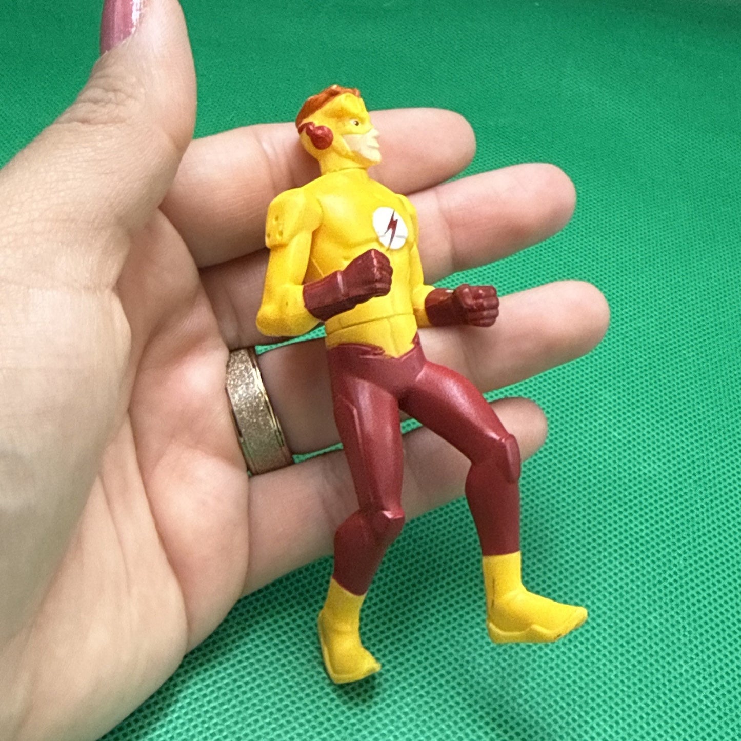 2011 McDonalds Happy Meal Kid Flash Toy Preowned
