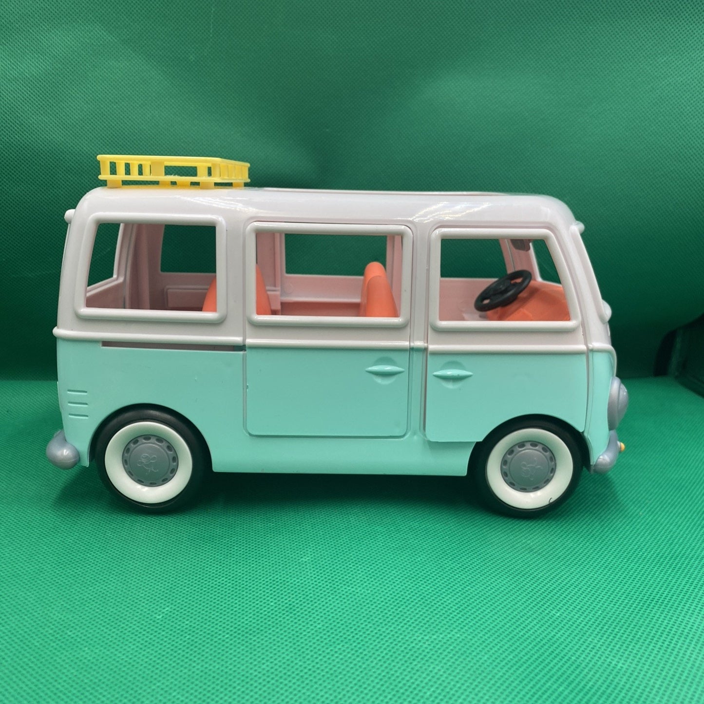 Honey Bee Acres Flower Groove Van 9" Volkswagen VGUC groovy hippie VW