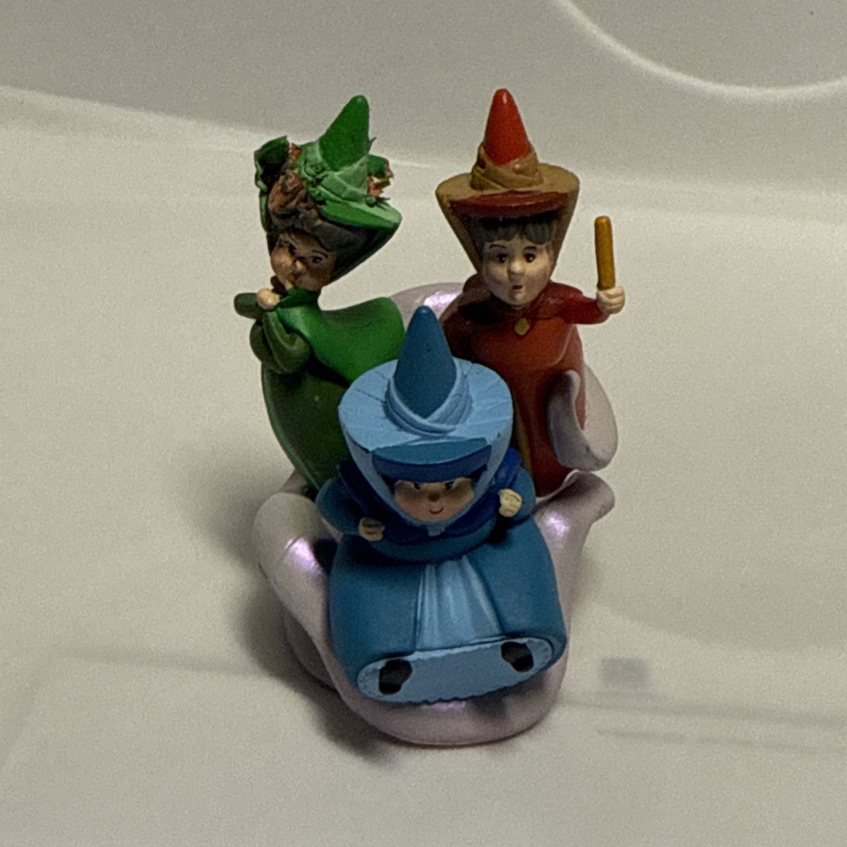 DISNEY SLEEPING BEAUTY FAIRIES FLORA, FAUNA & MERIWEATHER PVC TOY