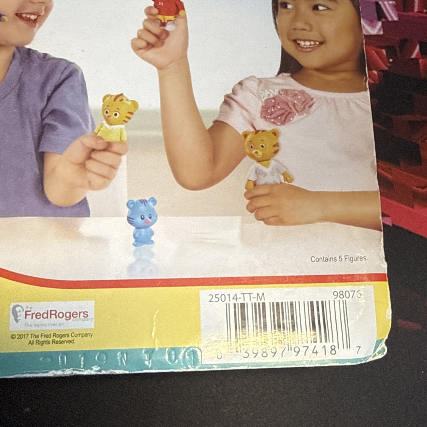 Daniel Tiger's Neighborhood Friends Family Figure 5 Piece Set NEW