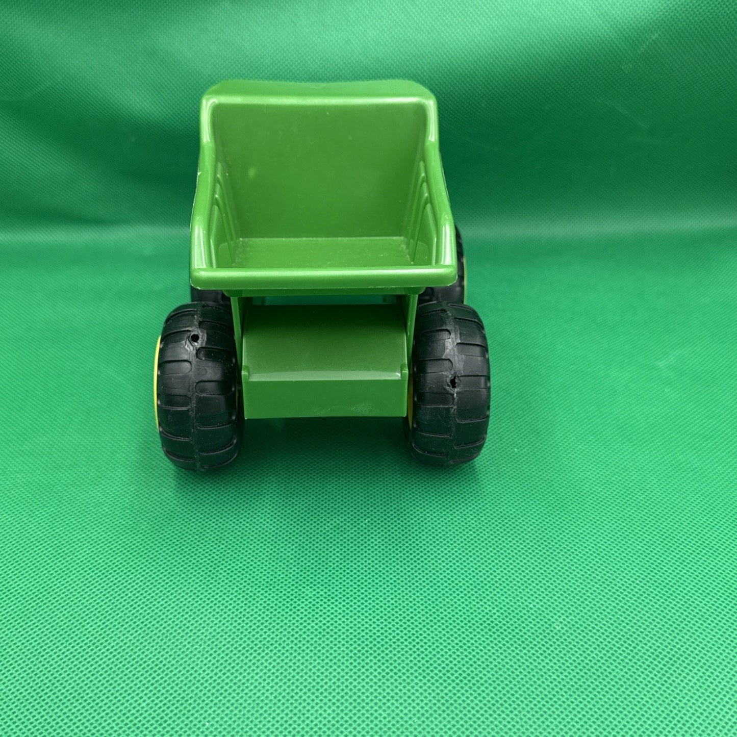 John Deere 6" Big Scoop Dump Truck Toy Green & Yellow Logo Kids Toy
