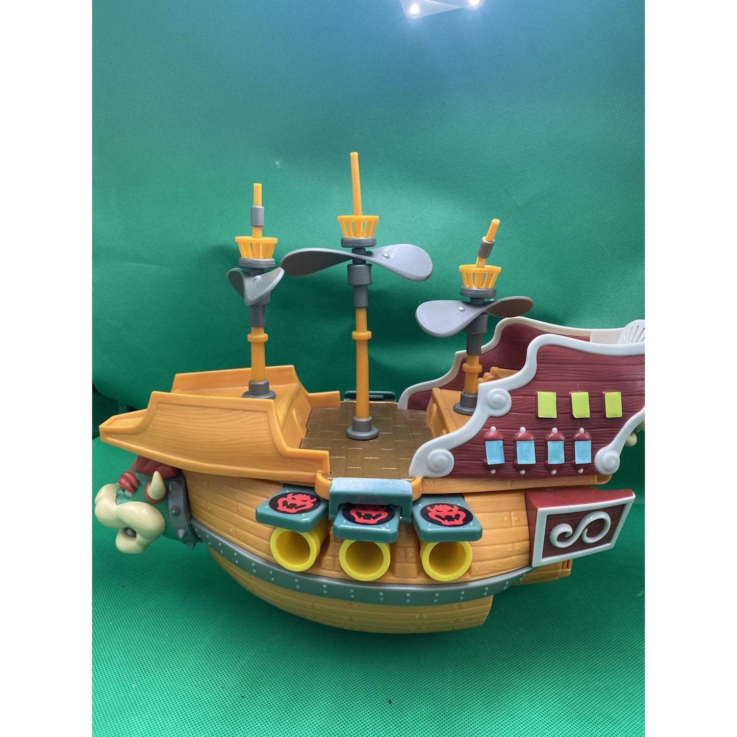 Jakks Super Mario Bros. Bowser’s Deluxe Airship Playset Toy Ship -missing parts