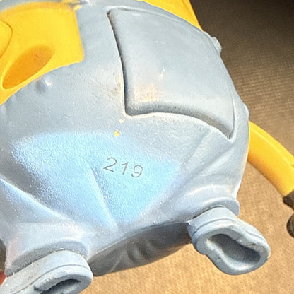 2013 McDONALDS DESPICABLE ME 2 #8 MINION STUART BLASTER HAPPY MEAL Not Tested