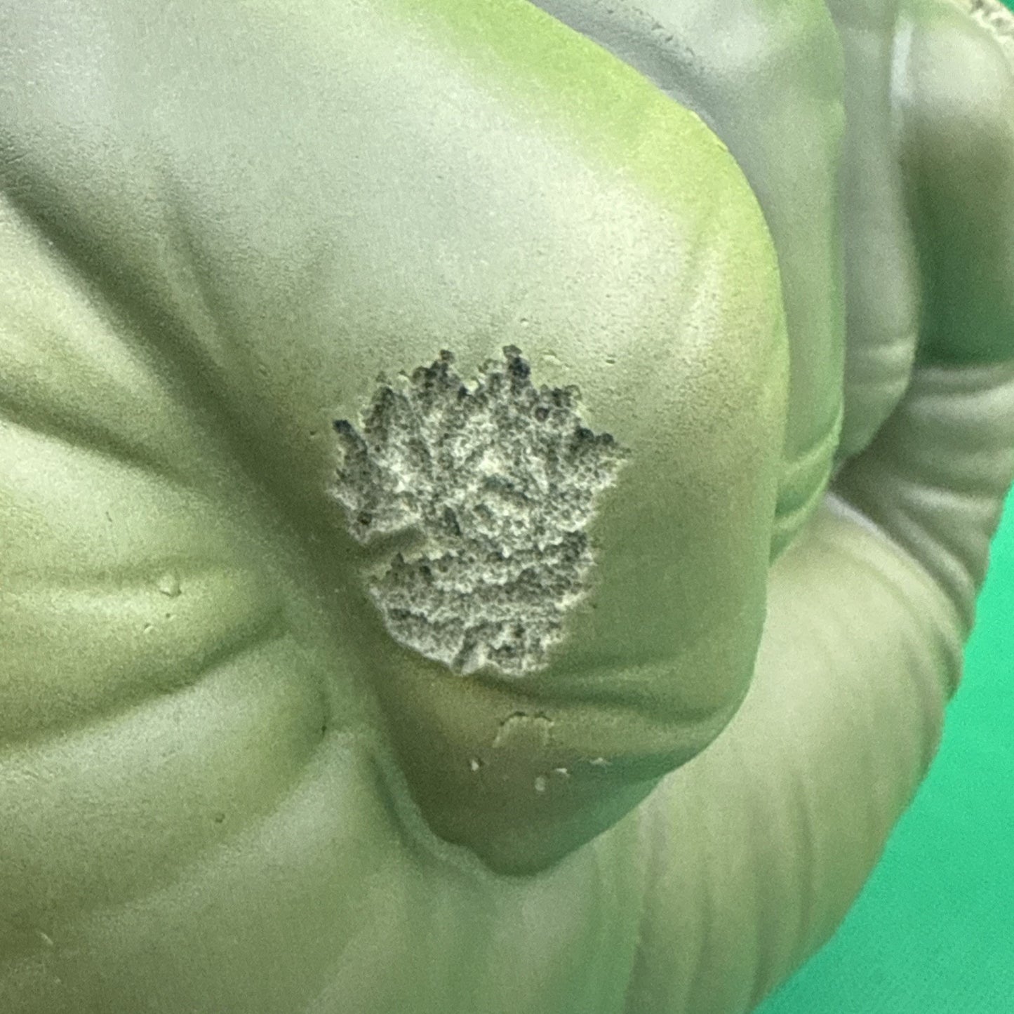 Incredible Hulk Marvel Hasbro Kids Face Mask & Foam Hands/Fists W Straps