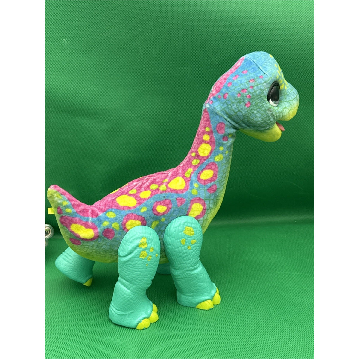 FurReal Snackin' Sam The Bronto ~ Interactive Pets 40+ Sounds ~ Hasbro 2020 MINT