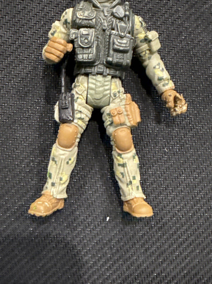 Chap Mei Solider Force Camo Special Ops Soldier 4" Action Figure - toyscardscomics