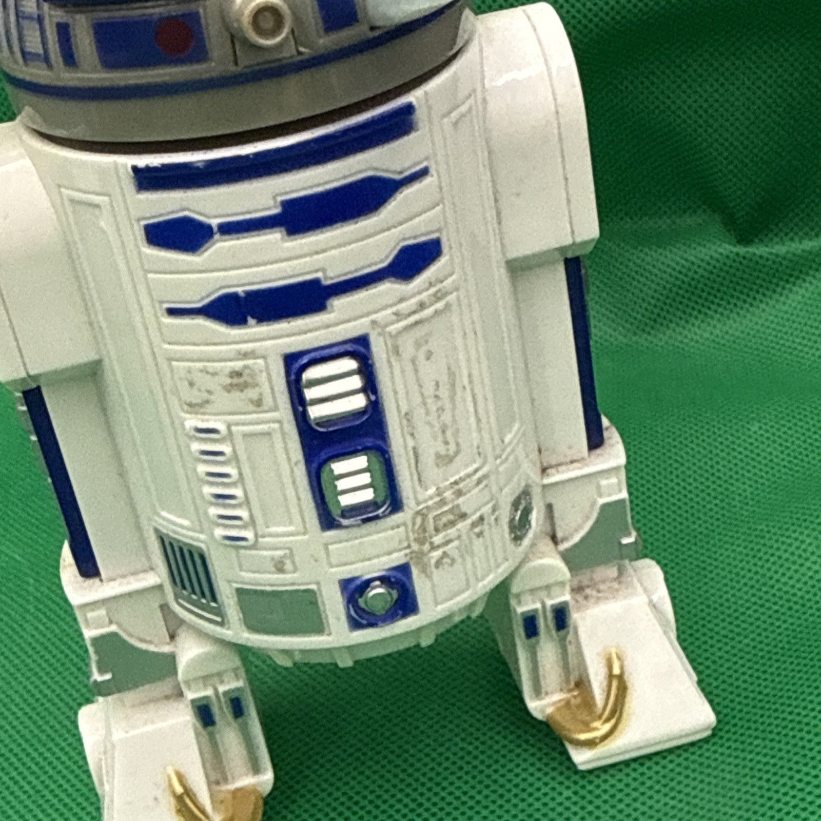 Collectible Disney Parks Star Wars R2 - D2 Light Chaser Spinner toy 2009 - toyscardscomics