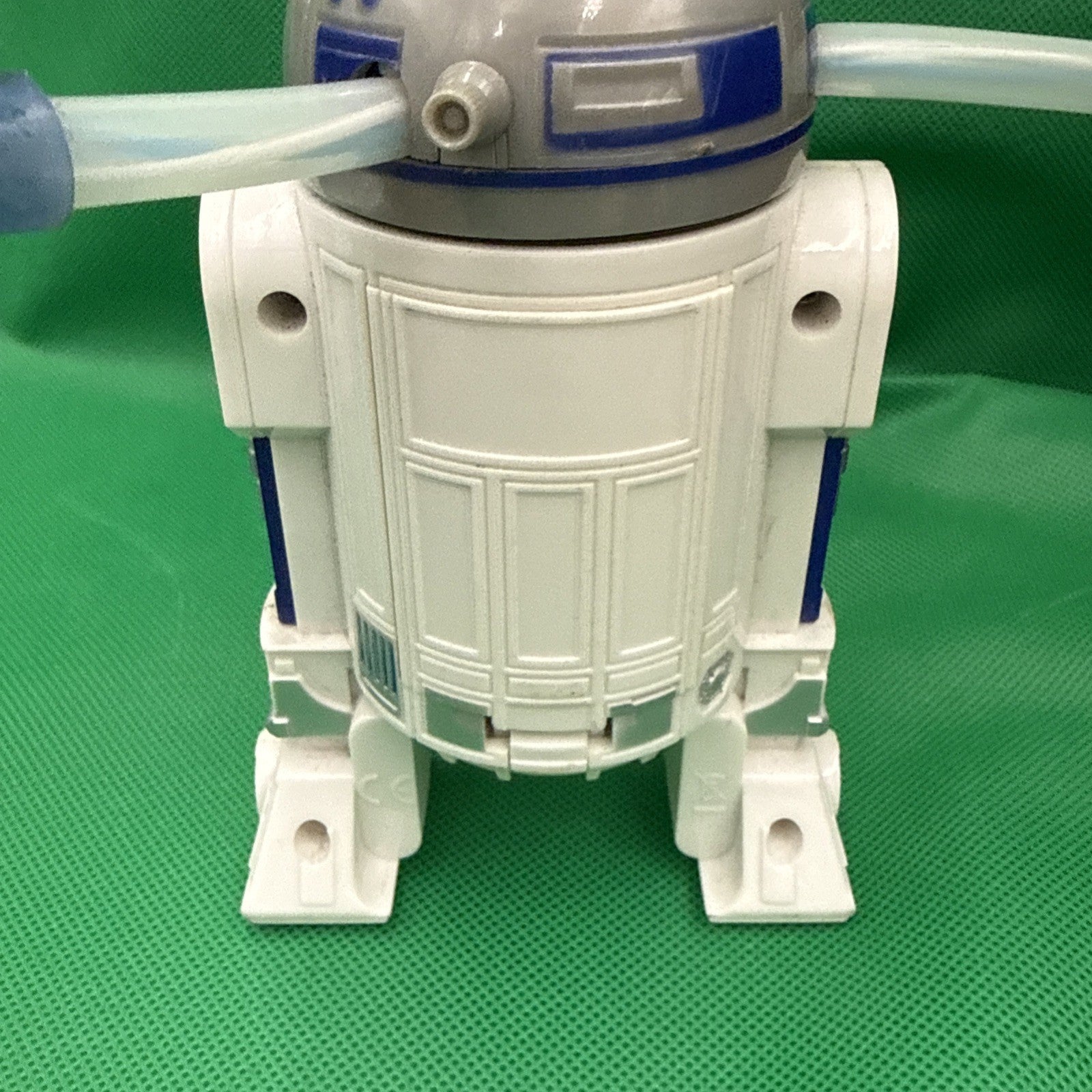 Collectible Disney Parks Star Wars R2 - D2 Light Chaser Spinner toy 2009 - toyscardscomics