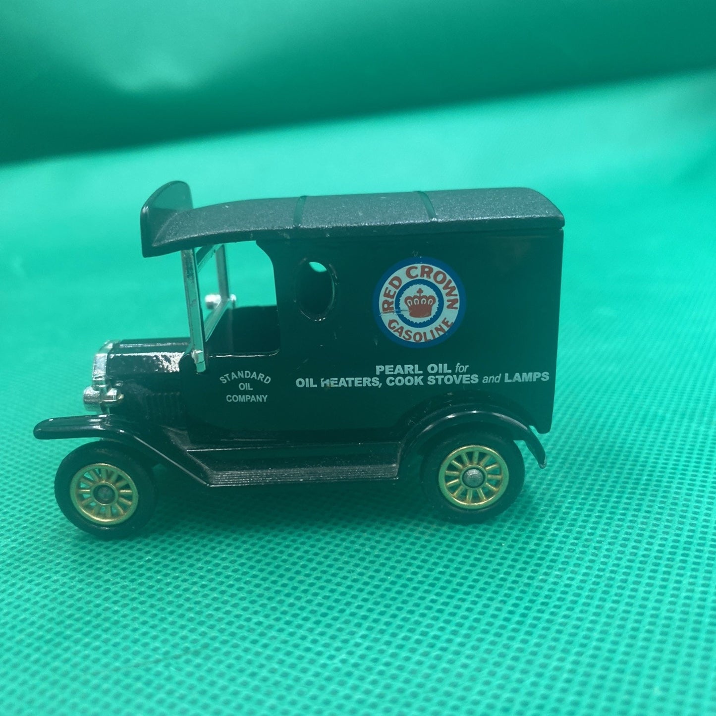 Chevron Black Diecast Metal Replica 1927 Pearl Oil Van - Standard Oil Company