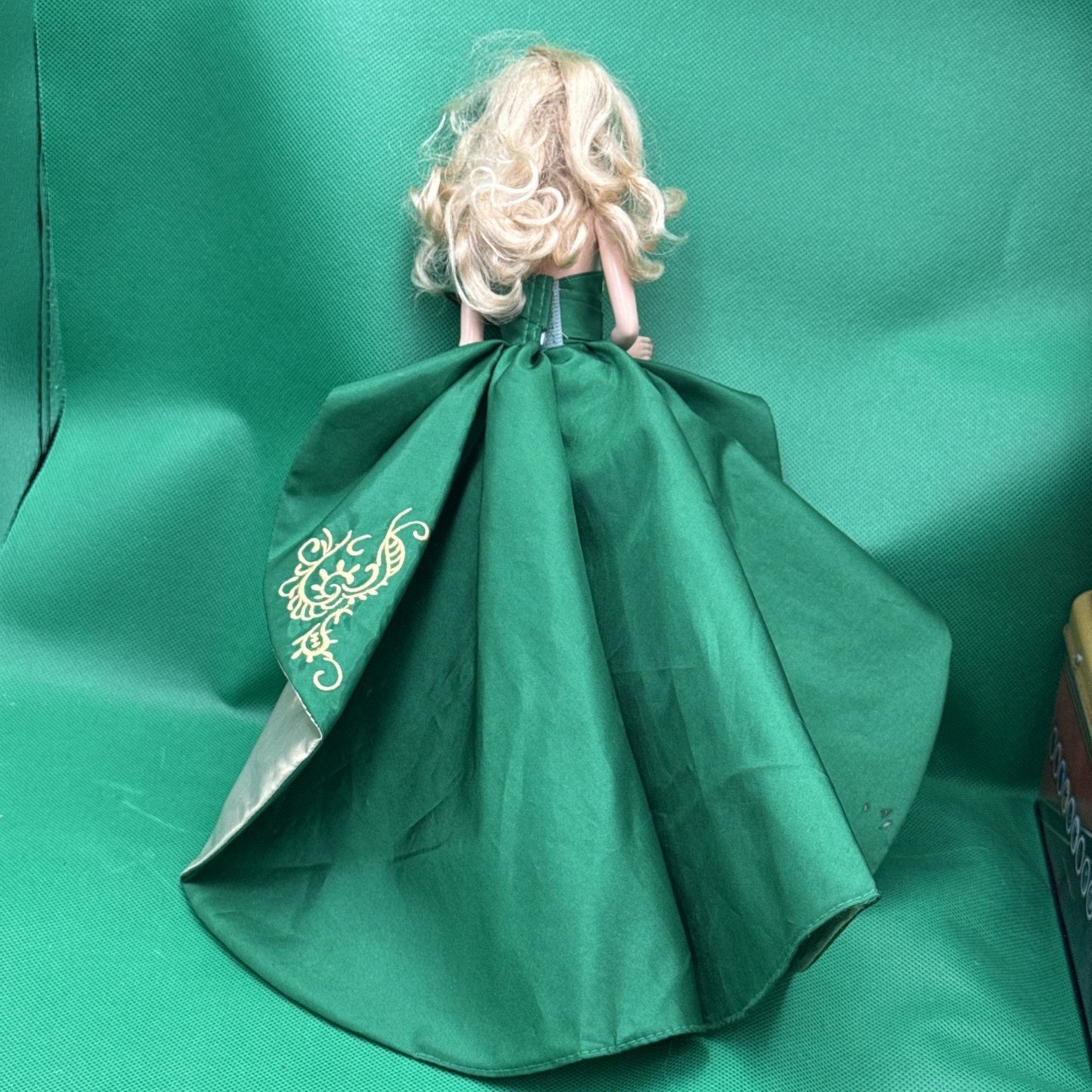 2011 Holiday Barbie Doll Christmas Green Gown Collector Edition Blonde