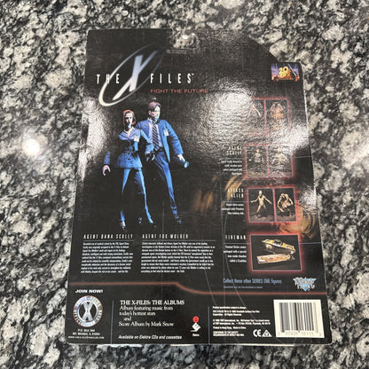 X Files Agent Mulder w/Alien Fight The Future Series 1 McFarlane Toys 1998 Spawn