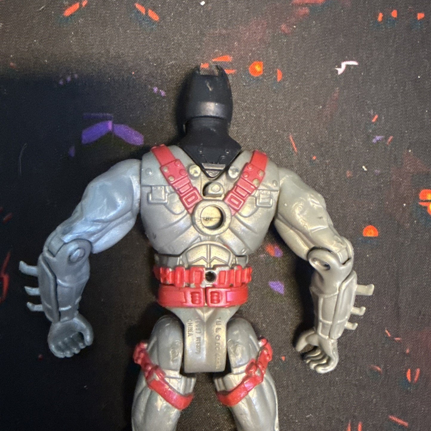 Mattel DC Comics Batman Begins Battle Cape Batman 5.5" Action Figure 2005