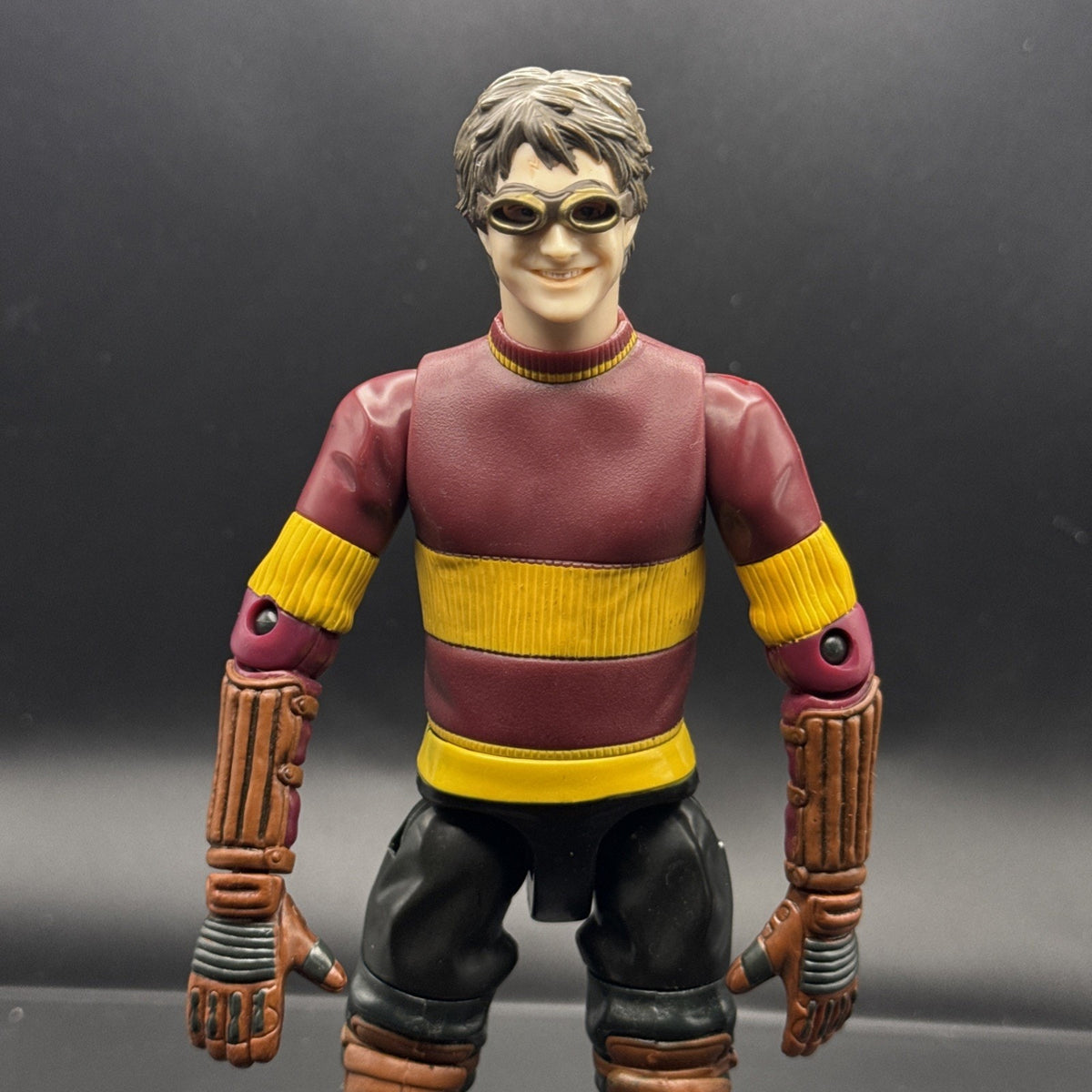 Vintage 2004 Harry Potter Extreme Quidditch Seeker 8" Action Figure