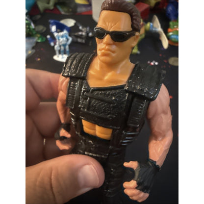 VINTAGE 1992 TERMINATOR SECRET WEAPON ACTION FIGURE LOOSE - KENNER