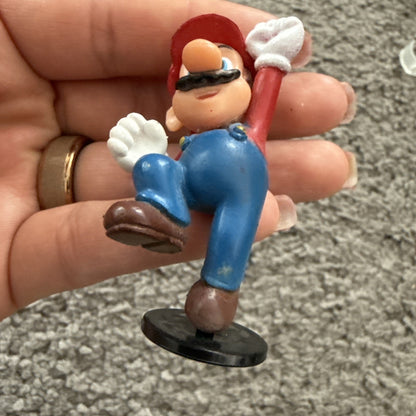 Mario Nintendo Super Mario Bros 2.5” Figure PVC Toy Olía Made In China