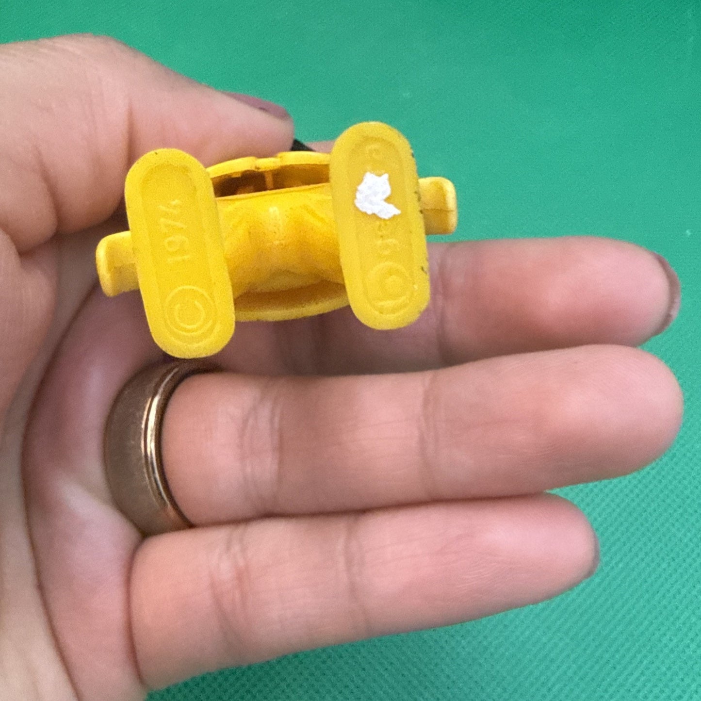 Playmobil VINTAGE 1974 geobra yellow replacement figure
