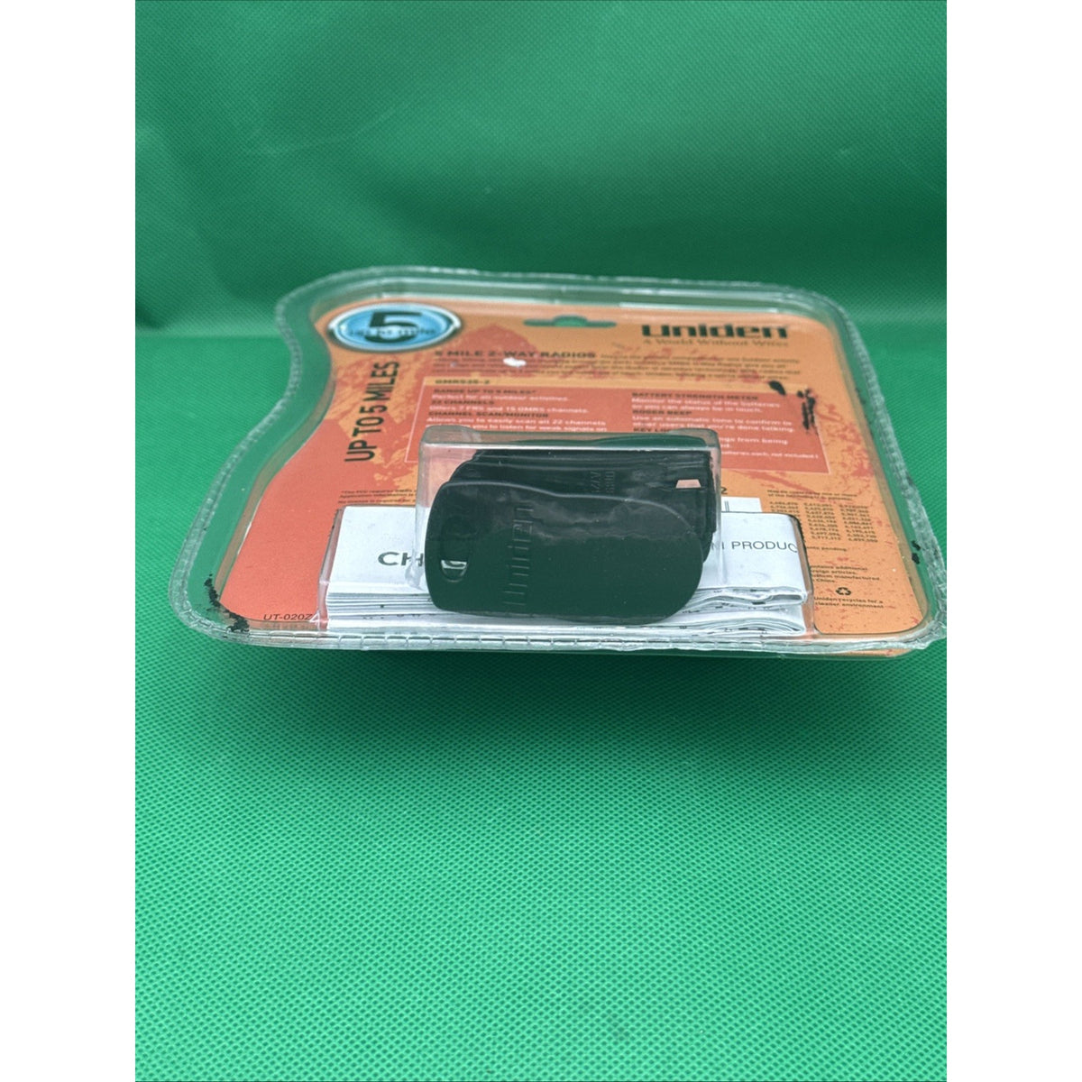 Uniden GMR-535/2 GMR radio Up to 5 mile 2 way 22 Channels. Brand New. Roger Beep