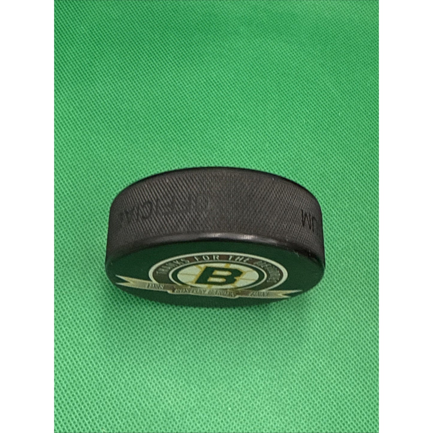 Bruins Thanks For The Memories Boston Garden 1928-1995 Hockey Puck vs Canadians
